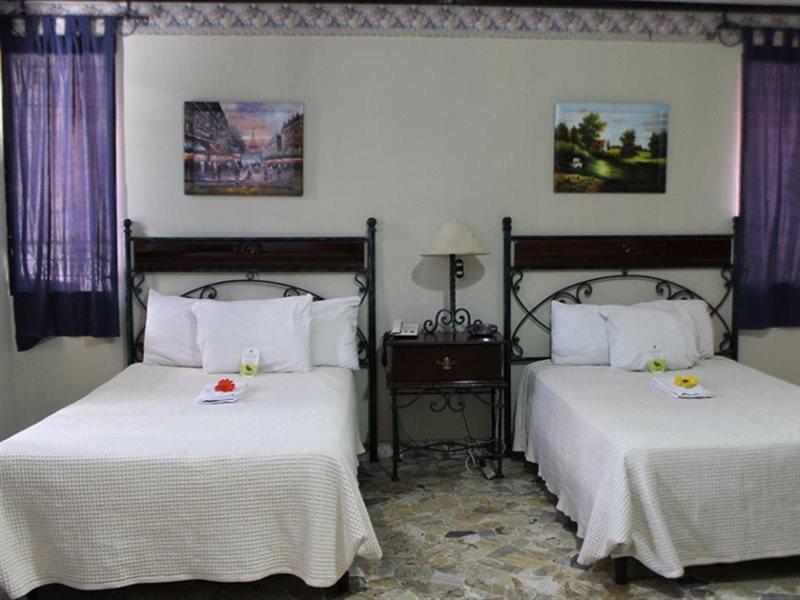 Hotel Santa Elena Antiguo Cuscatlán Buitenkant foto