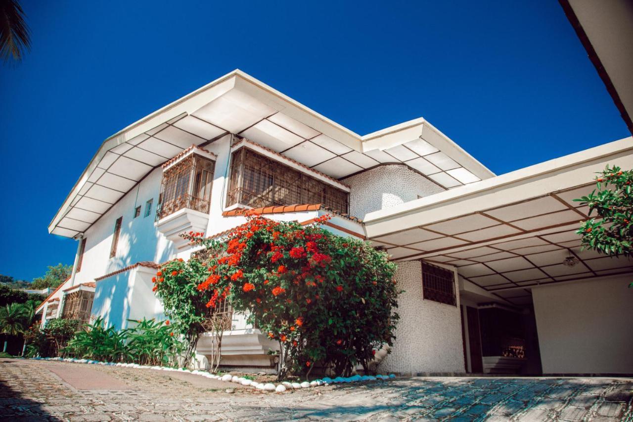 Hotel Santa Elena Antiguo Cuscatlán Buitenkant foto